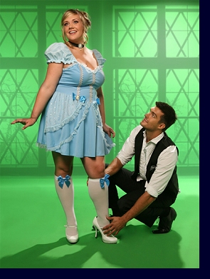 Modelling for Torrid, Hallowe'en 2009; photograph by Shannon Brooke
